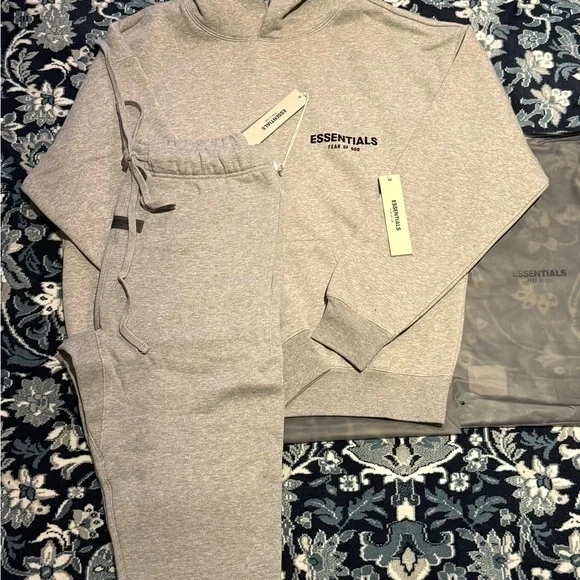 🔥🔥🔥 Essential Fear of God Dark Oatmeal Combo Set (XS) - Picture 7 of 11